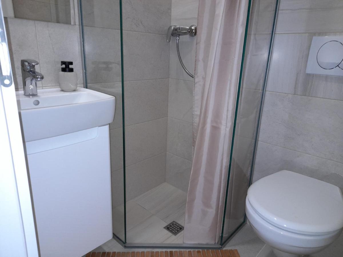 Apartmani Exit Pale Buitenkant foto