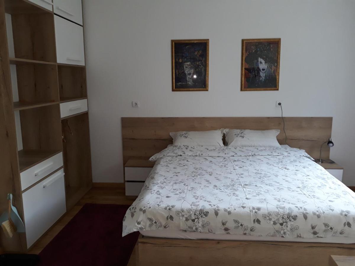 Apartmani Exit Pale Buitenkant foto