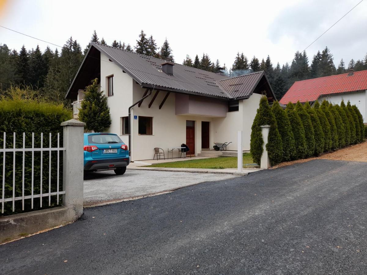 Apartmani Exit Pale Buitenkant foto