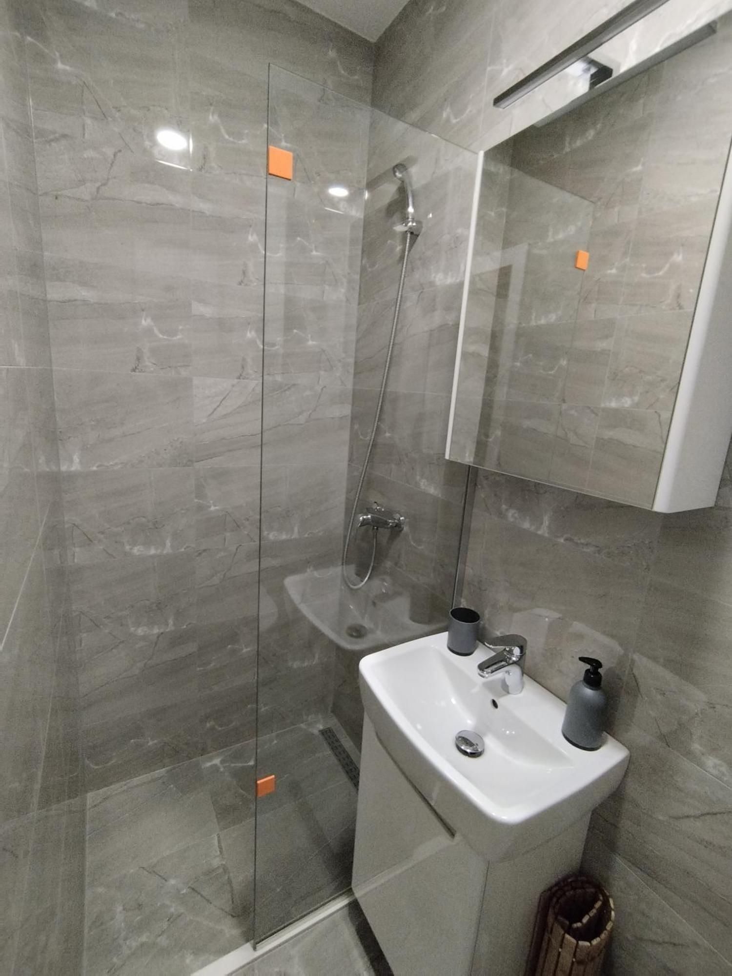 Apartmani Exit Pale Buitenkant foto