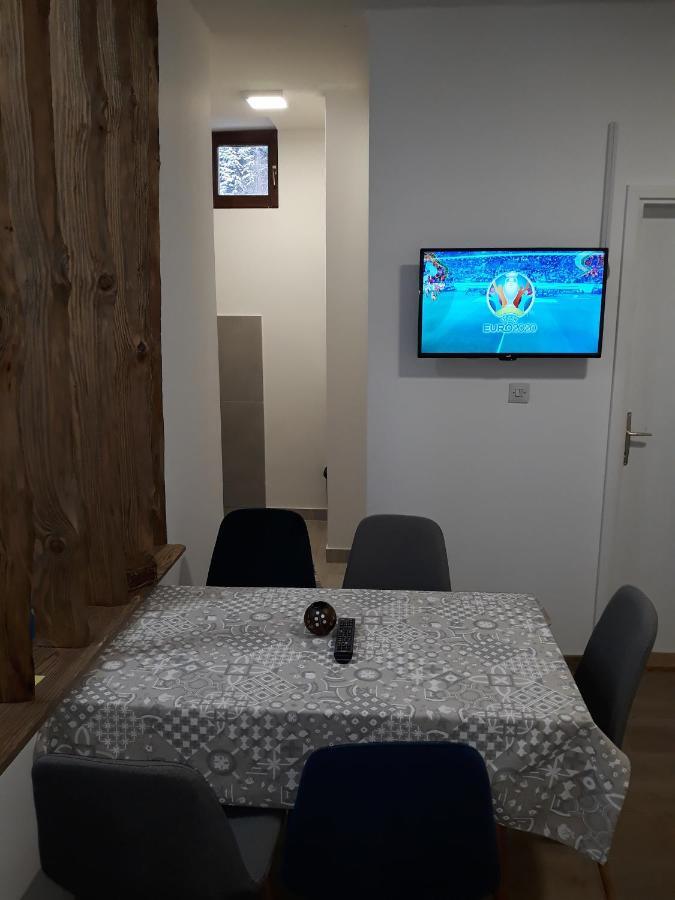 Apartmani Exit Pale Buitenkant foto
