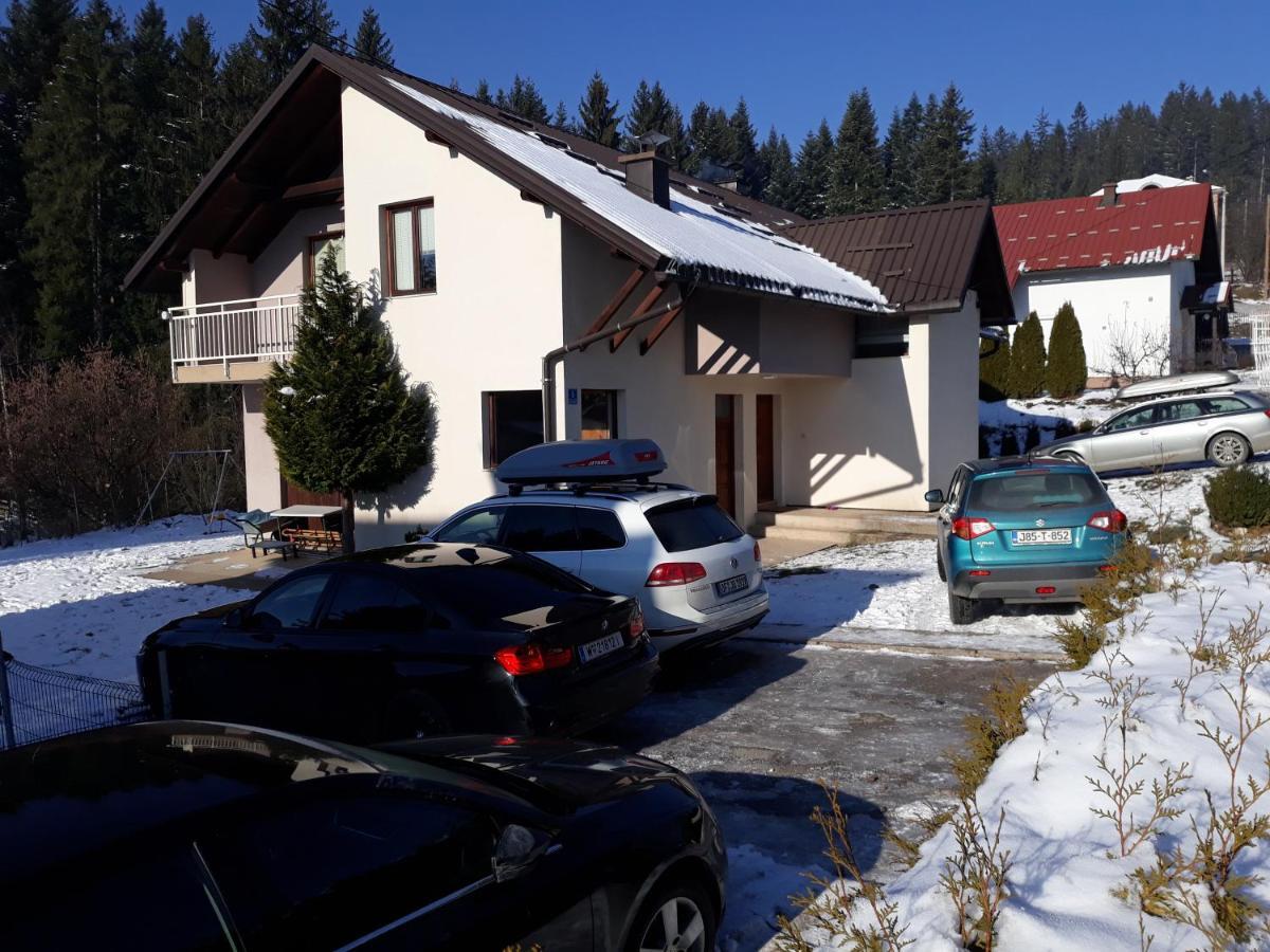 Apartmani Exit Pale Buitenkant foto