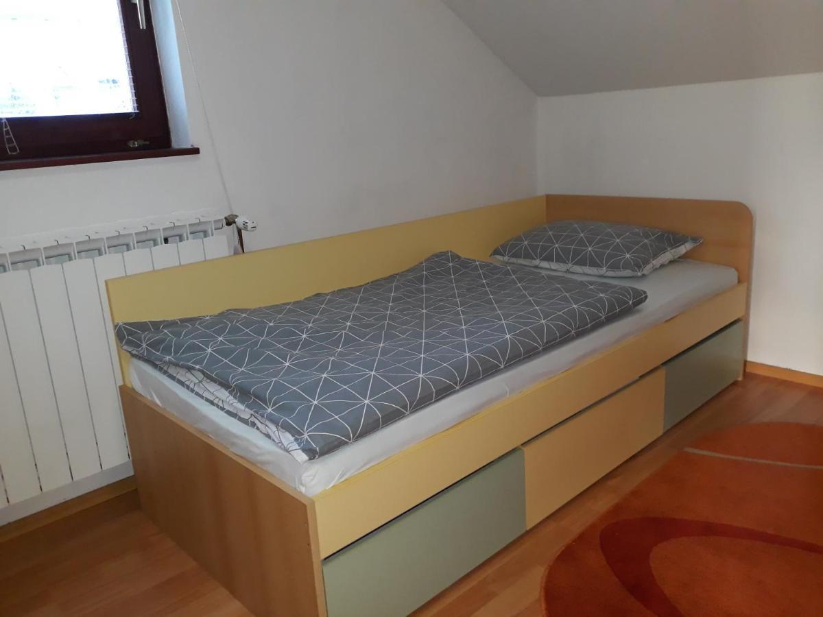 Apartmani Exit Pale Buitenkant foto